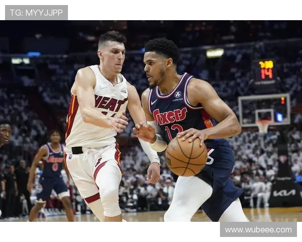 费城76人鏖战迈阿密热火巅峰对决再掀东部篮球激情风暴