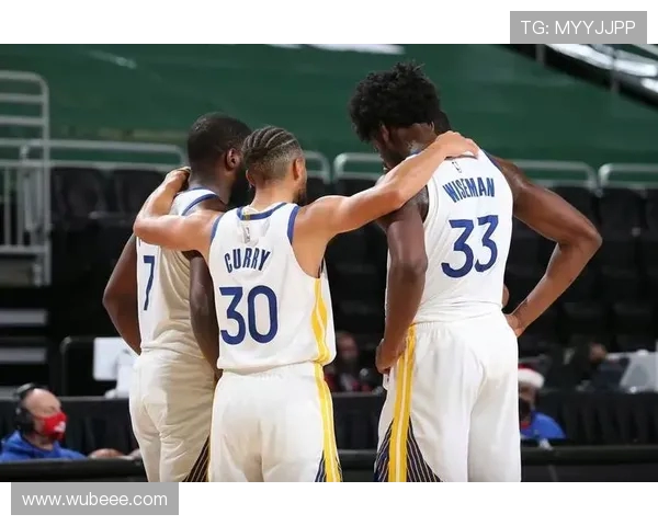 探索篮球竞技魅力与团队协作精神在现代体育中的深度融合发展趋势