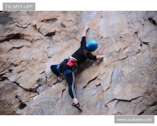 攀岩深度探秘成都攀岩队如何应对防反挑战与策略解析